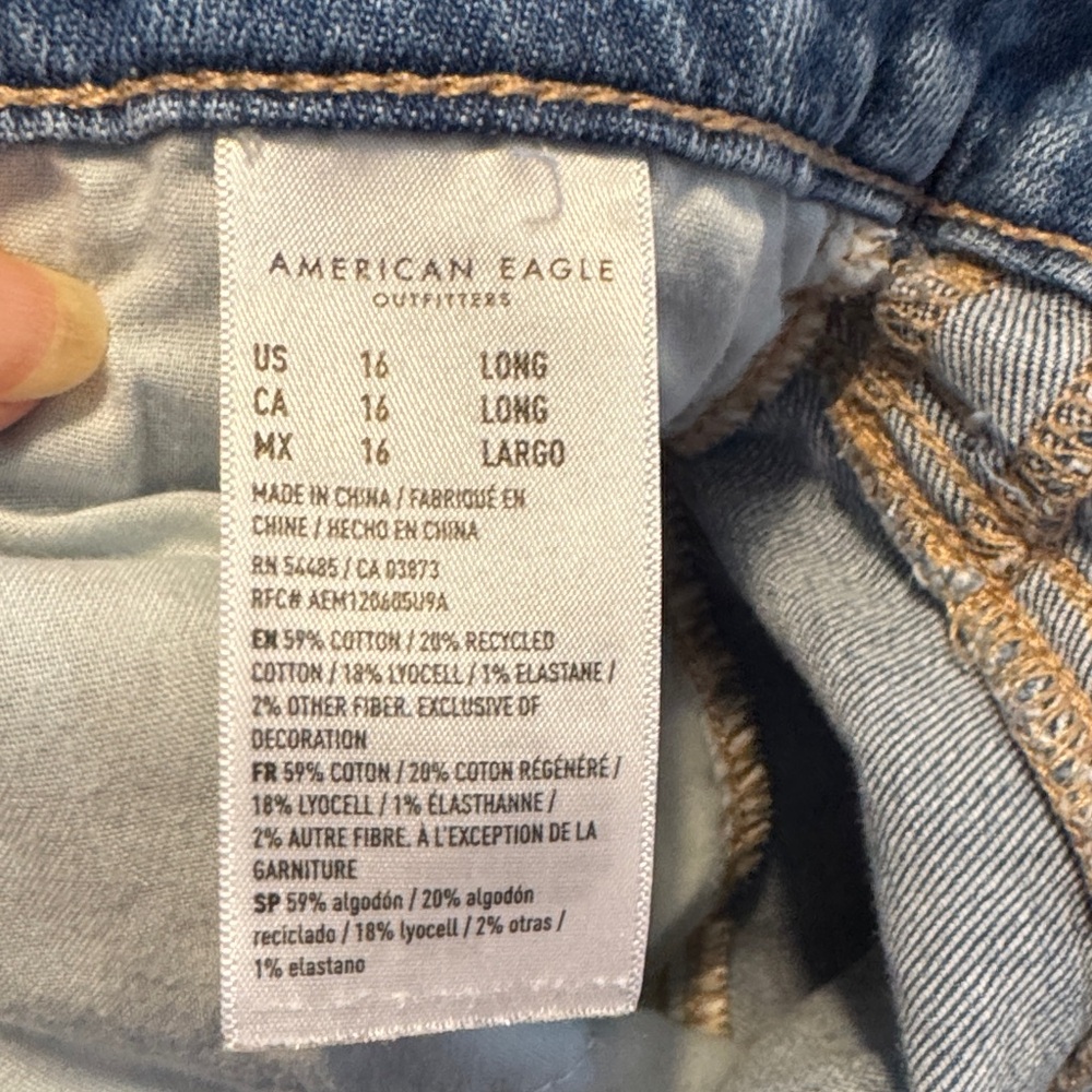 American Eagle Outfitters Light Blue Flare Jeans - Picture 11 of 12
